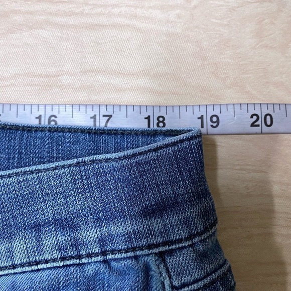 Lucky Brand Jeans Mens 36x30 Blue 121 Slim Fit Medium Wash Denim - Picture 6 of 9